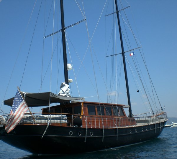 Sail Yacht DOLCE VITA -  Aft View