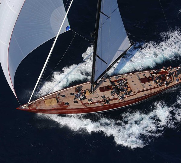 Tempus Fugit Yacht from above