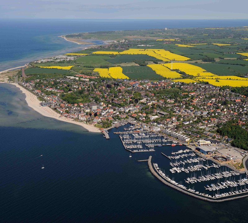 segelyacht charter laboe