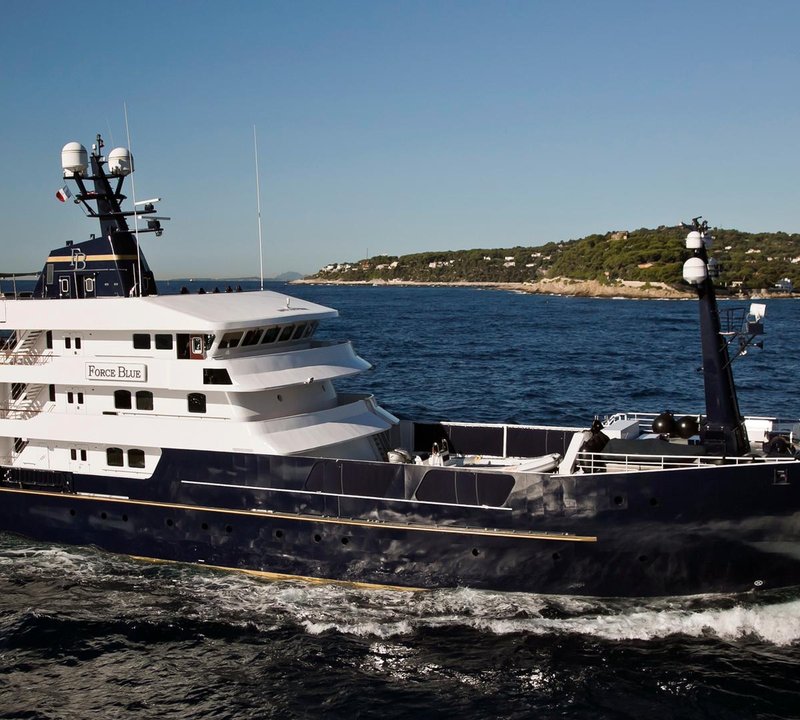 Yacht FORCE BLUE, Royal Denship | CHARTERWORLD Luxury Superyacht Charters