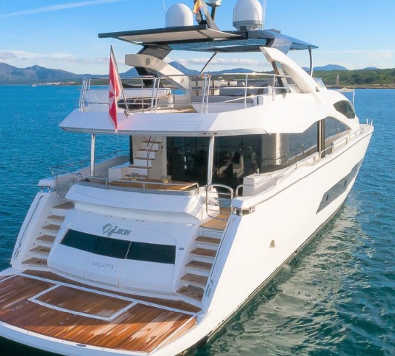 RUSH X Yacht Charter Details, Sunseeker | CHARTERWORLD Luxury Superyachts