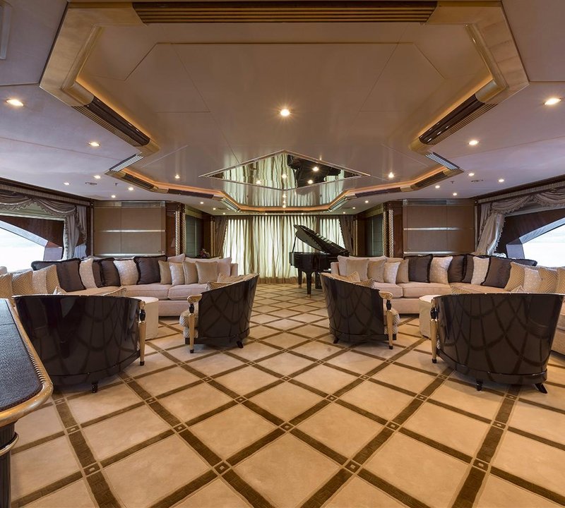 Deck Lounge Image Gallery – Luxury Yacht Browser | by CHARTERWORLD ...