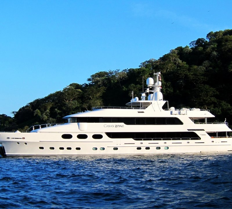 Anchor Image Gallery – Luxury Yacht Browser | by CHARTERWORLD ...