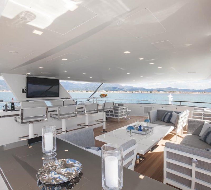 Yacht 'H, Benetti | CHARTERWORLD Luxury Superyacht Charters