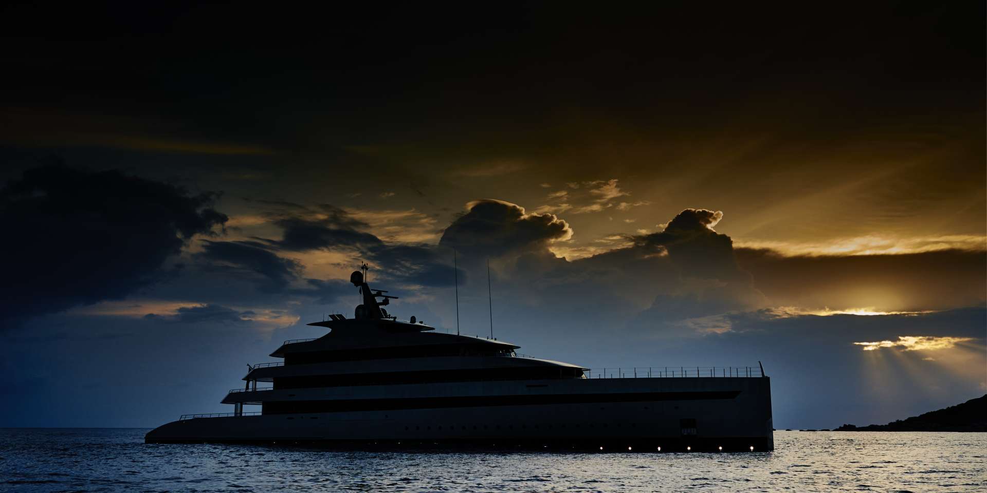 Yacht Savannah at Sunset