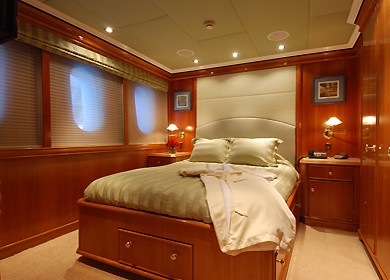 Guest's Cabin On Yacht MILK AND HONEY
