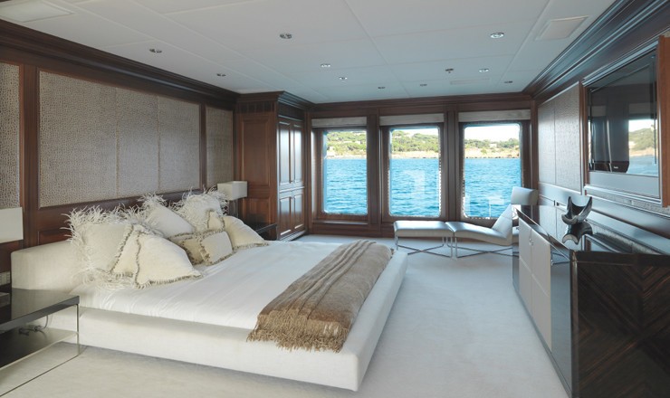 Main Master Cabin On Yacht MY LITTLE VIOLET