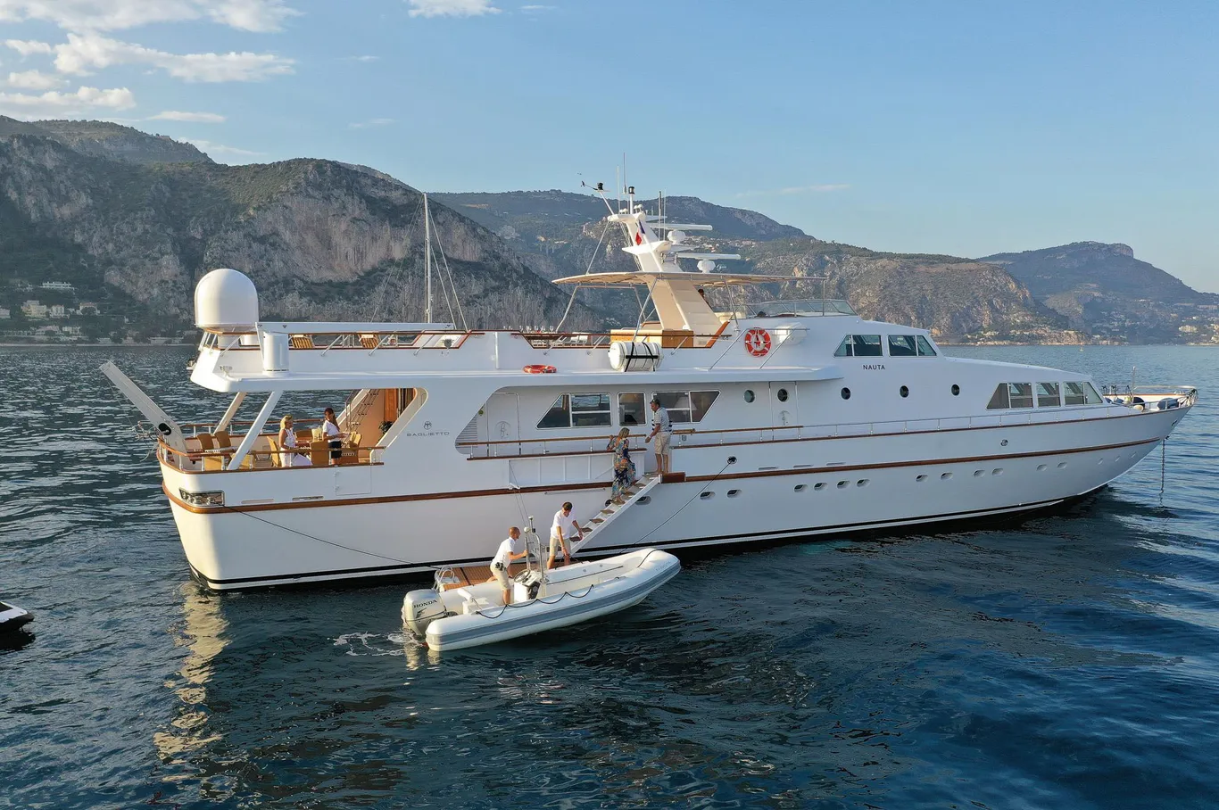 Motor Yacht NAUTA TEASER