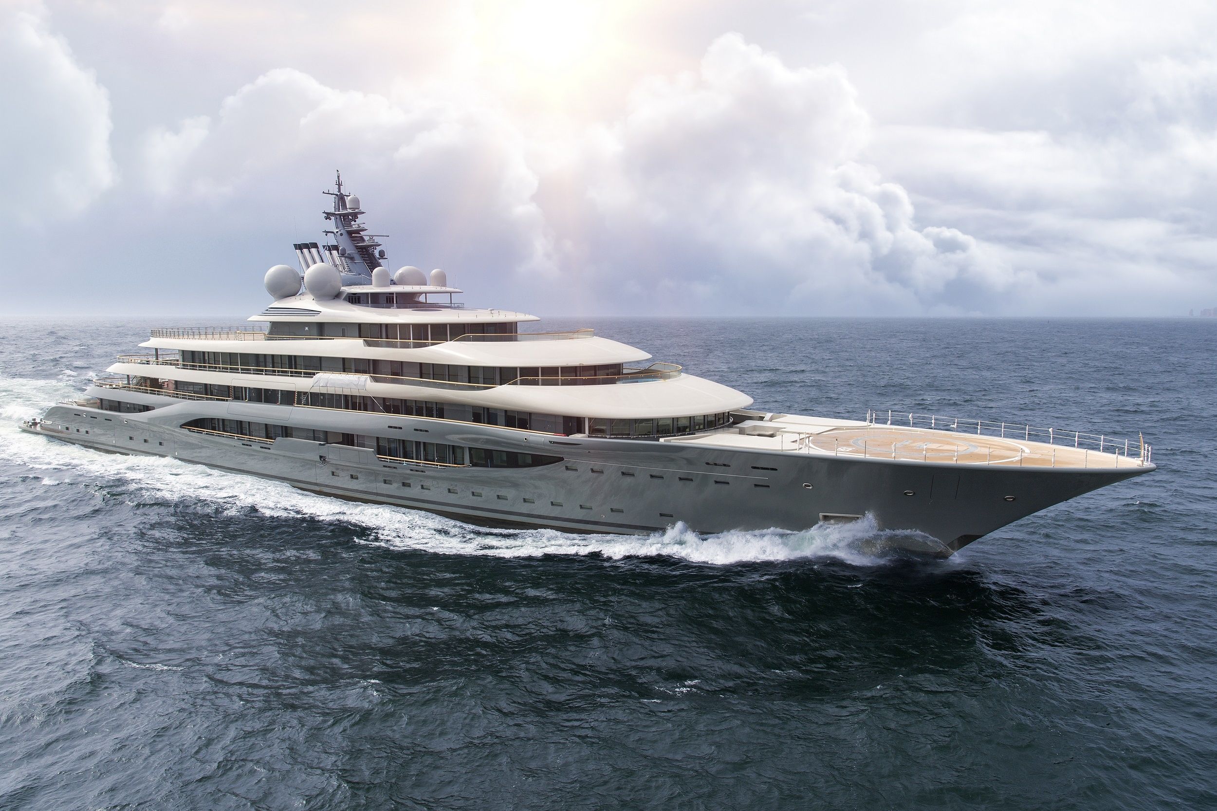 FLYING FOX Yacht Charter Details, Lurssen | CHARTERWORLD Luxury Superyachts