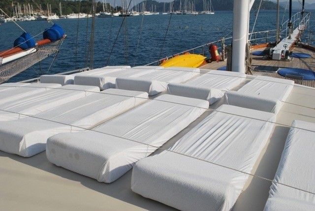 Sunshine Beds On Yacht ESMA SULTAN