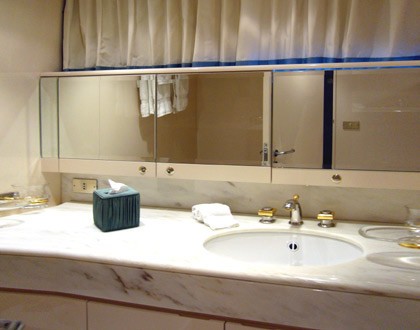 Double Sized Stateroom Bath On Yacht LADYSHIP