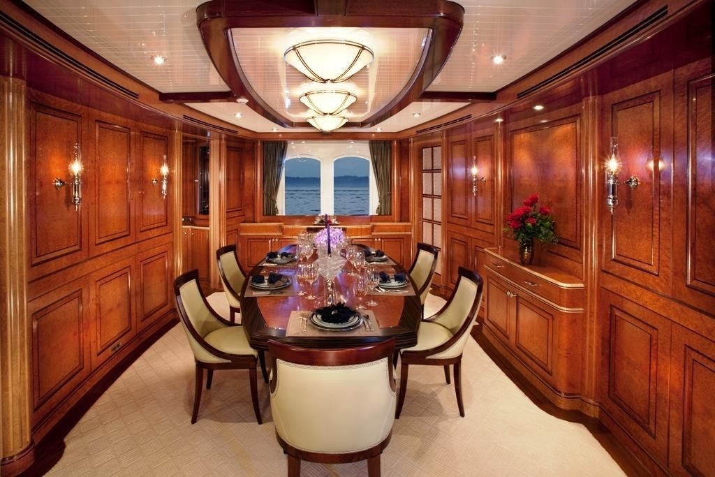 Eating/dining Furniture On Yacht SYCARA IV
