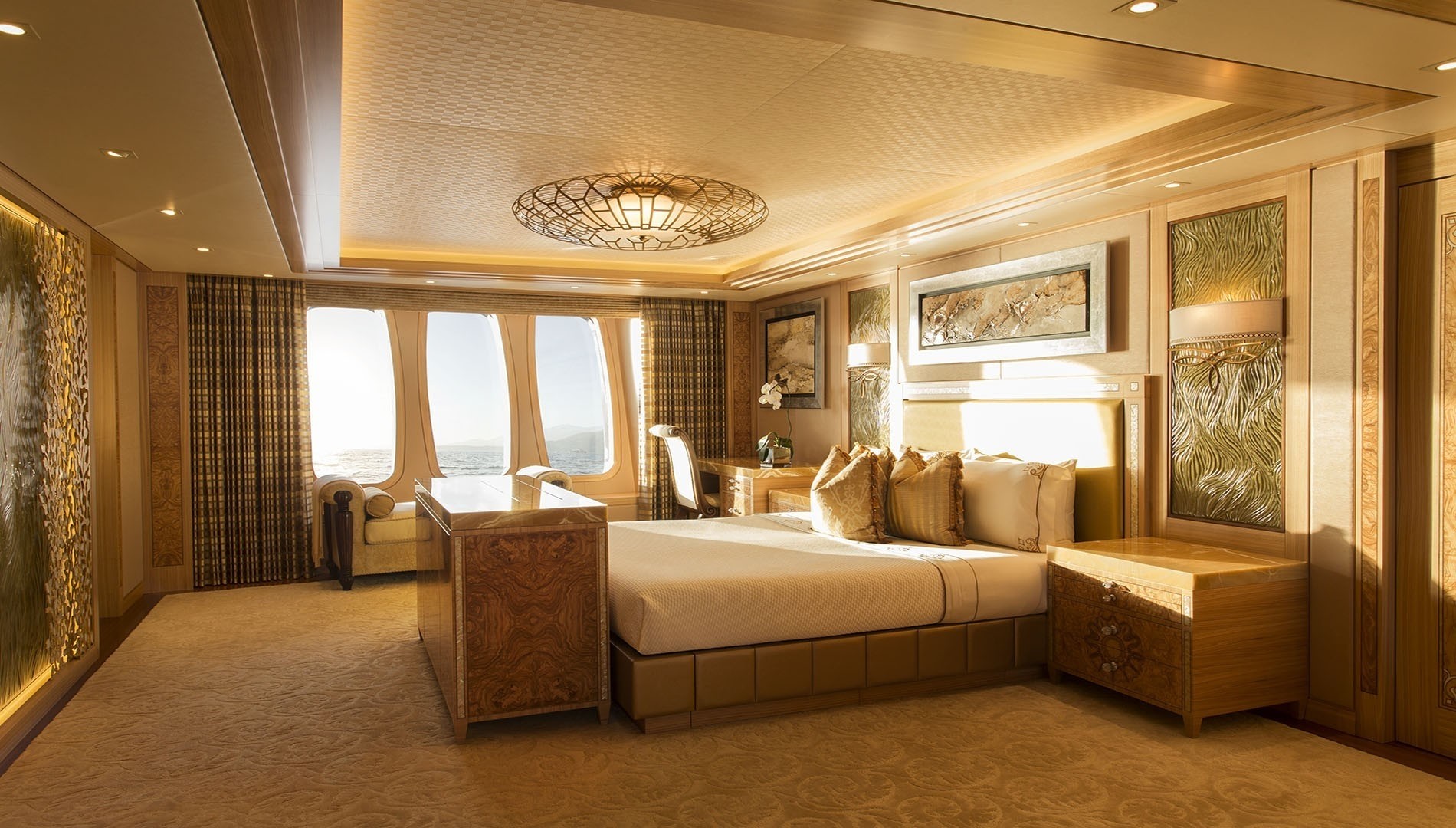 Double Sized Suite Aboard Yacht SOLANDGE