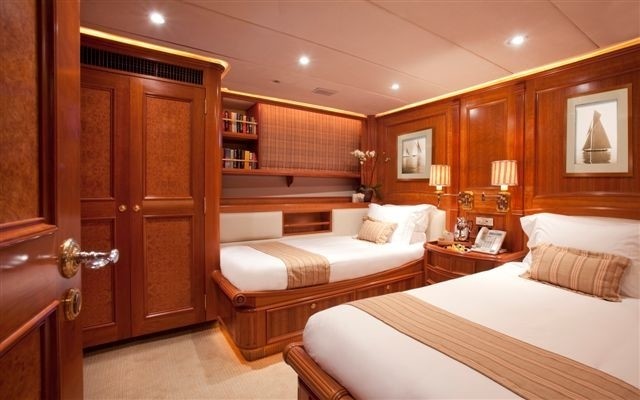 Twin Bed Cabin Aboard Yacht GENEVIEVE