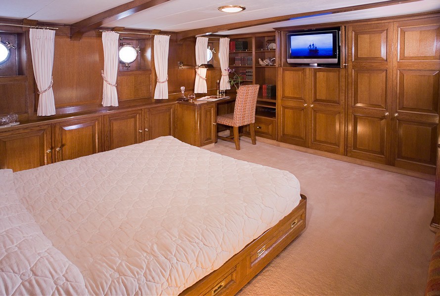 Main Master Stateroom On Board Yacht FLEURTJE