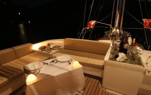 The 21m Yacht SERENITY 70