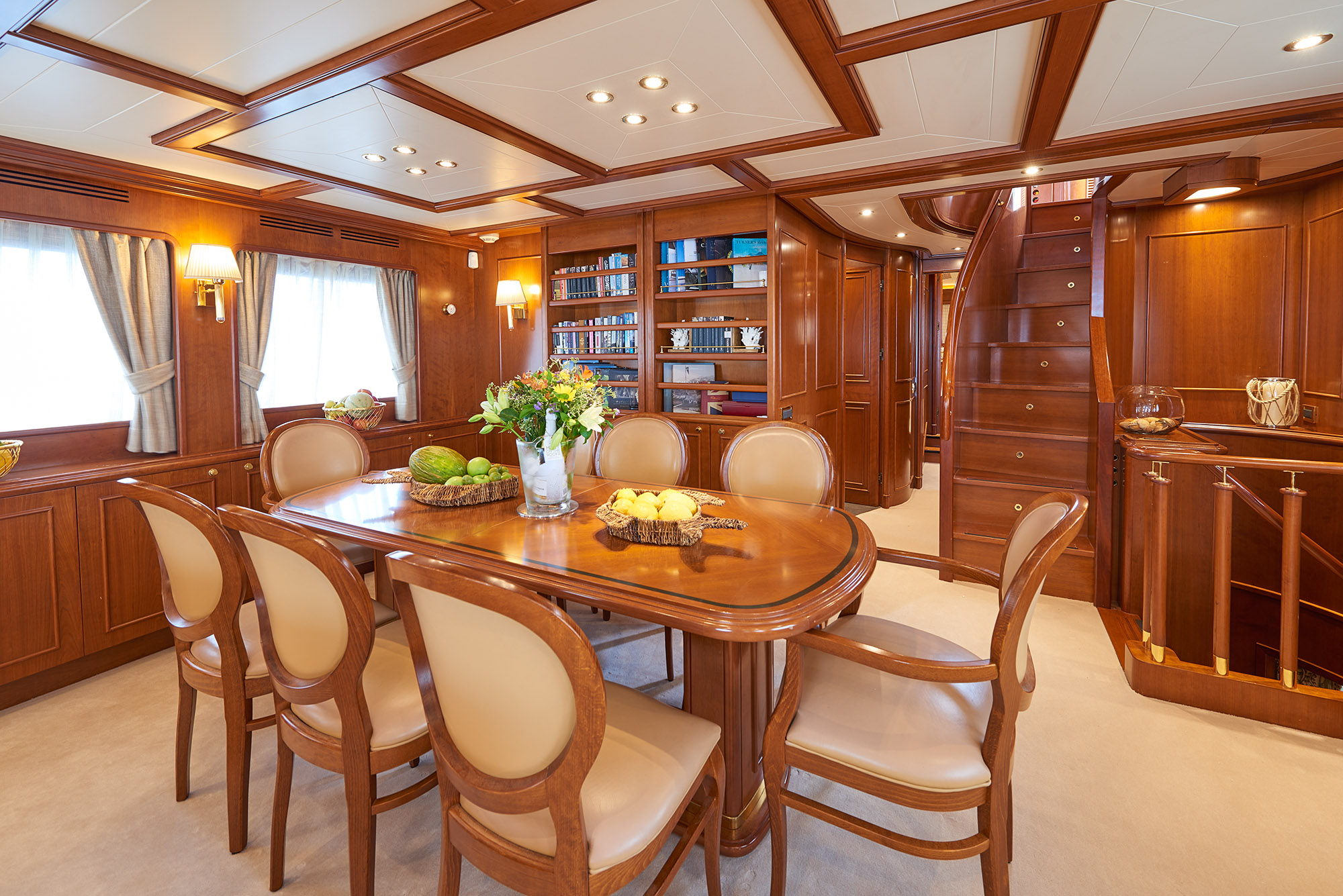 Ferretti Motor Yacht IMAGINE - Dining
