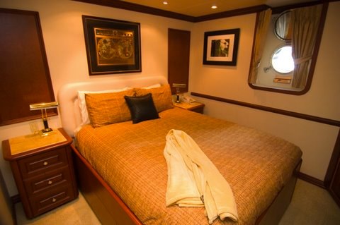 Golf Charter Yacht Stargazer -  Guest Cabin