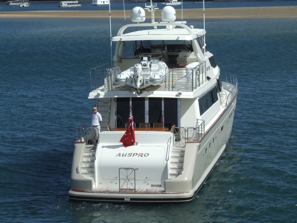 Motor yacht AUSPRO -  Transom