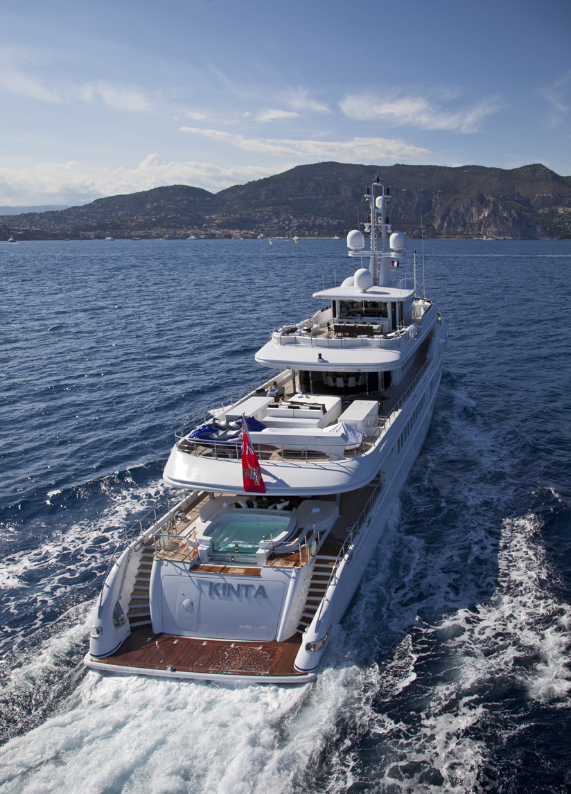 Aft View Image Gallery - Luxury Yacht Gallery Browser