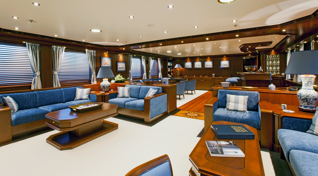 Yacht AXANTHA II -  Main Salon