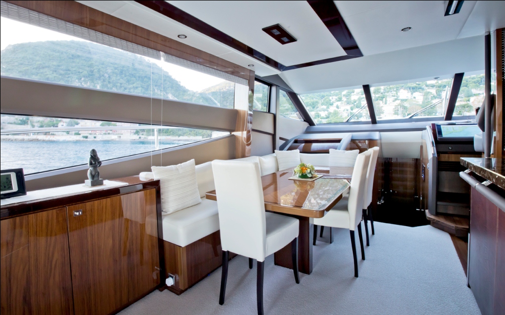 Yacht CARTE BLANCHE III -  Dining Area