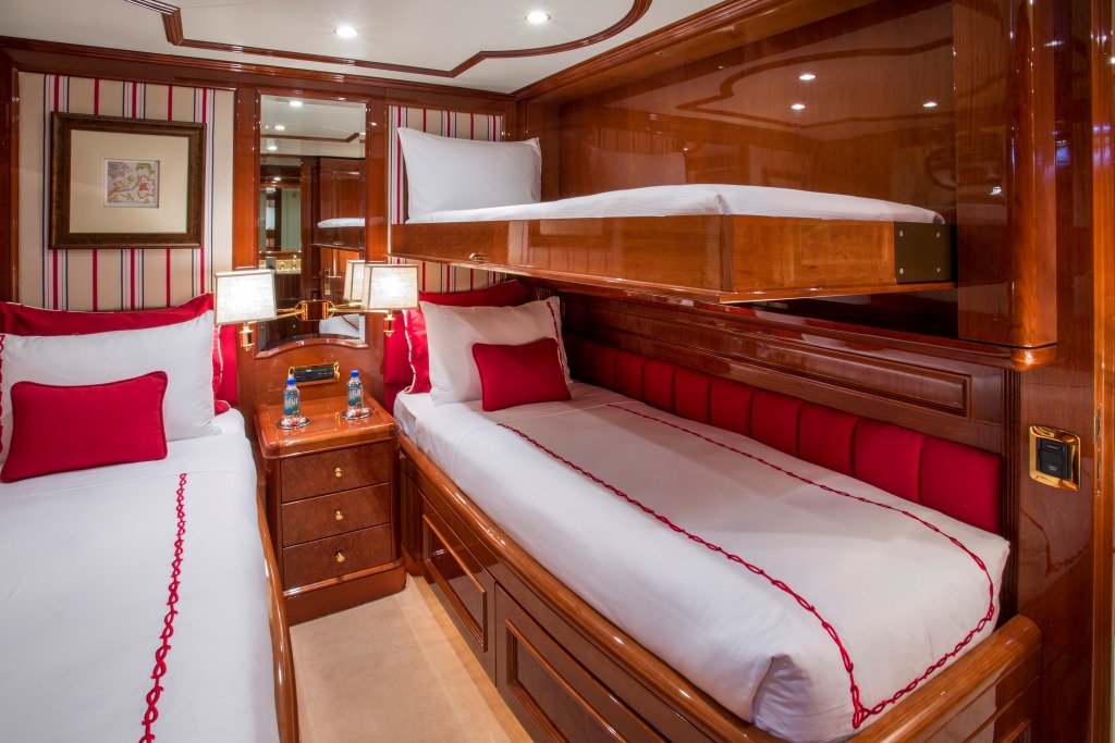 Yacht Camarina Royale -  Twin Cabin