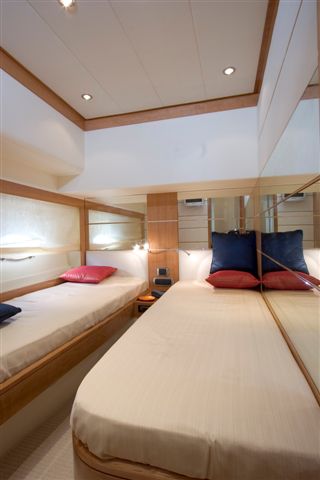 Yacht Enius - Twin Cabin