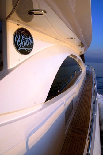 Yacht IN ALL FAIRNESS -  Side Deck