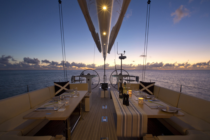 Yacht PTARMIGAN -    Cockpit Dining