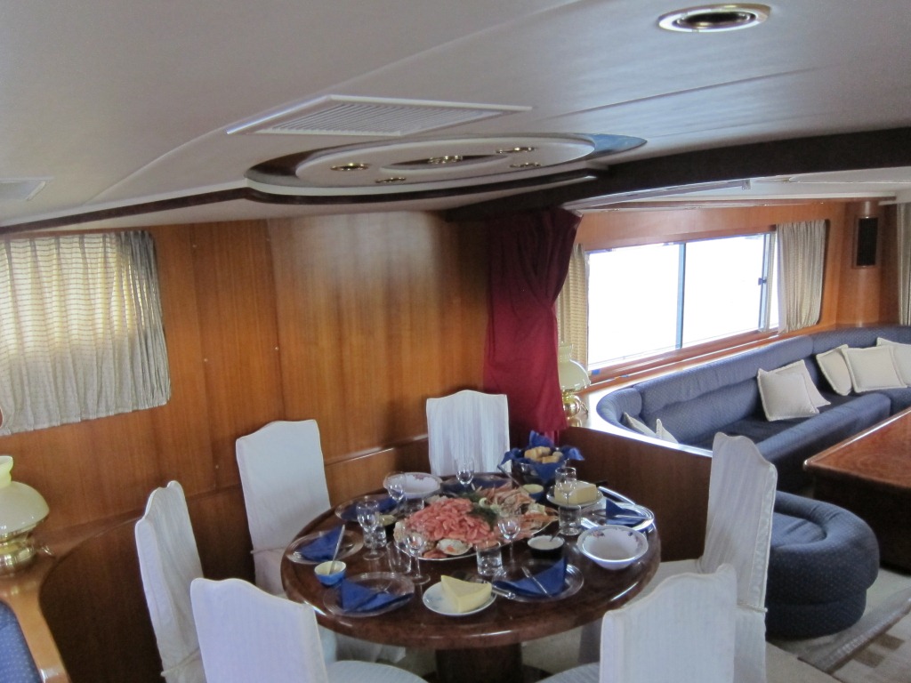 Yacht SEA DREAM -  Formal Dining