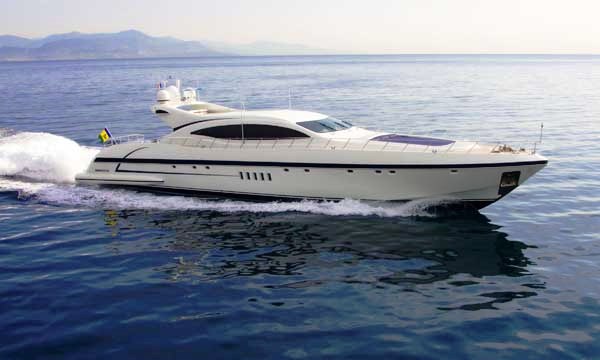 A Mangusta motor yacht built by the Rodriguez Group — Yacht Charter ...