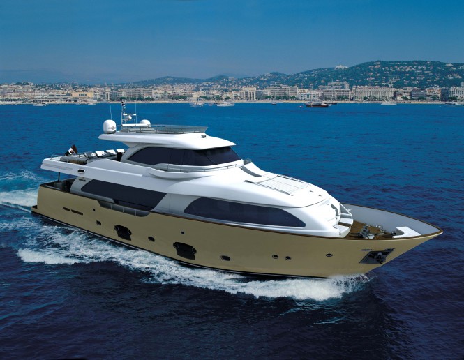 Navetta 26 Crescendo Super Yacht - Image courtesy of Ferretti — Yacht ...