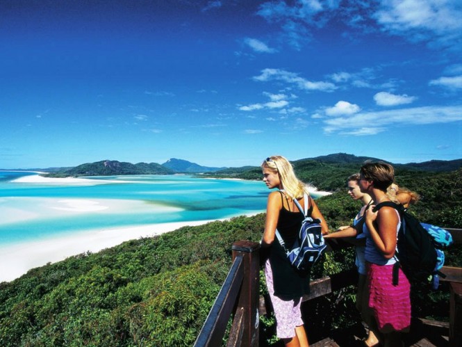 Whitsunday Island, Tongue Point lookout — Yacht Charter & Superyacht News