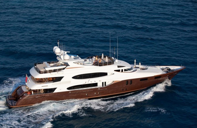 glaze yacht charter