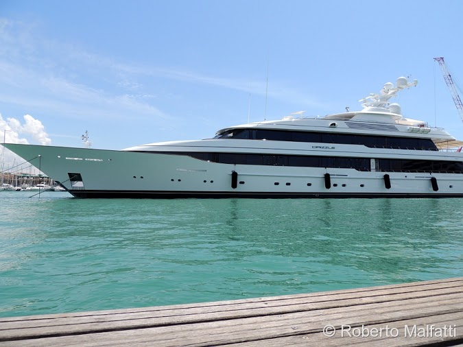 drizzle feadship yacht