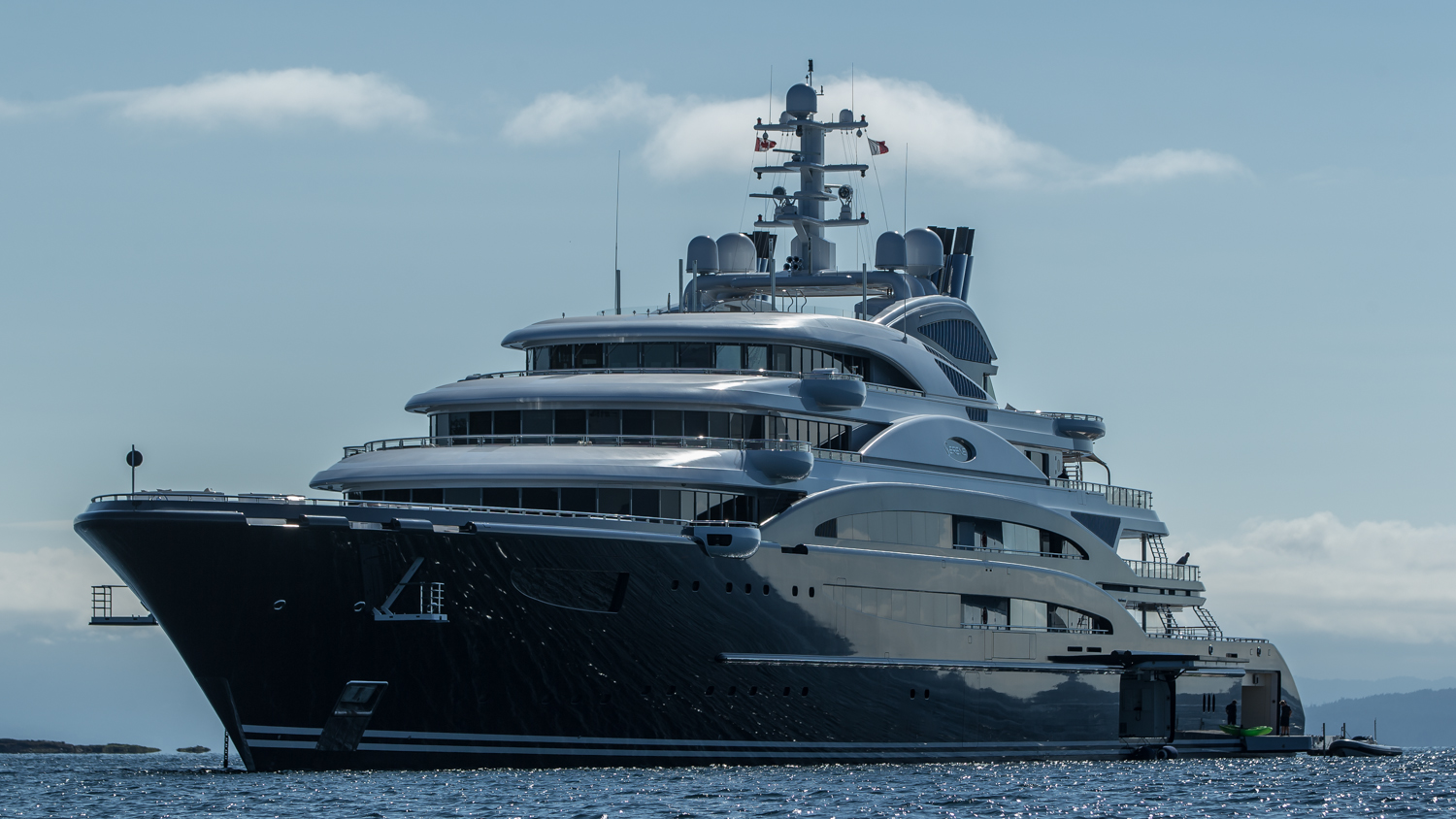 billionaire yacht vancouver