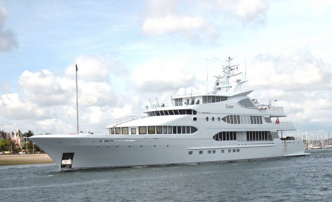 who owns mega yacht samar