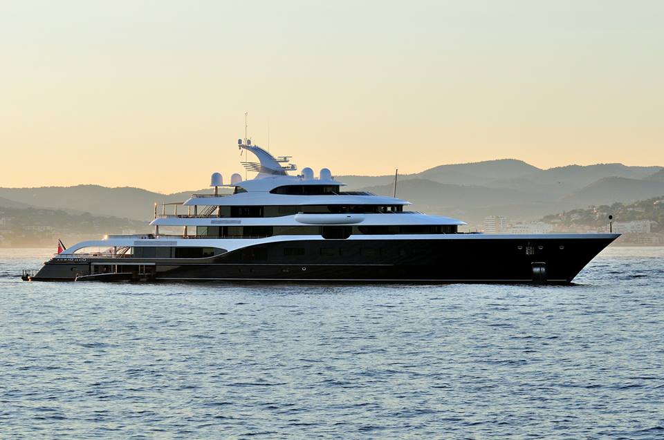 Yacht SYMPHONY, Feadship  CHARTERWORLD Luxury Superyacht Charters
