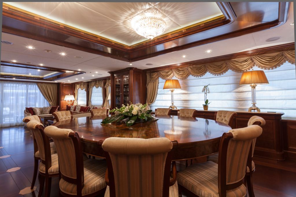 Superyacht PRIDE - Formal Dining — Yacht Charter & Superyacht News