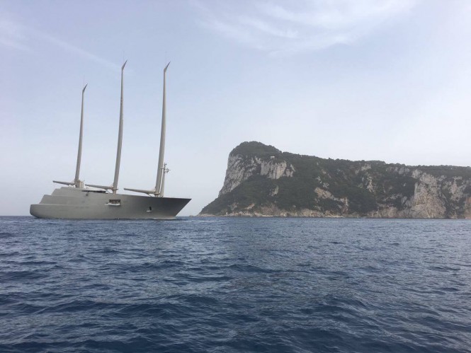 SY A in Capri. Photo by Andrea Salvia, Company By Tourist