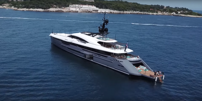 who owns the super yacht utopia