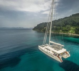 5% Discount on Tahiti Yacht Charters with 19m Lagoon Cat OCEAN VIEW