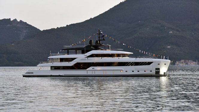 Superyacht ALMAX launched | image from Sanlorenzo
