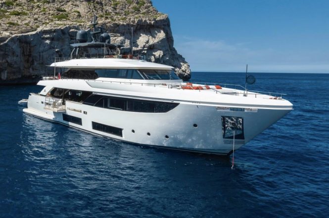 Luxury yacht DIANA II