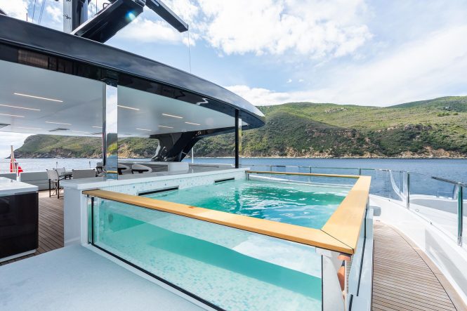 Sun deck jacuzzi