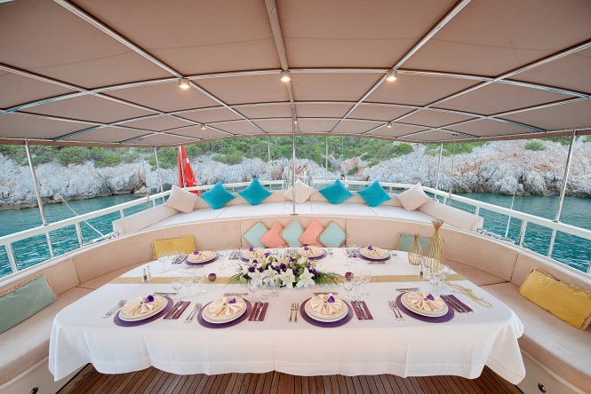 Aft deck al fresco dining area