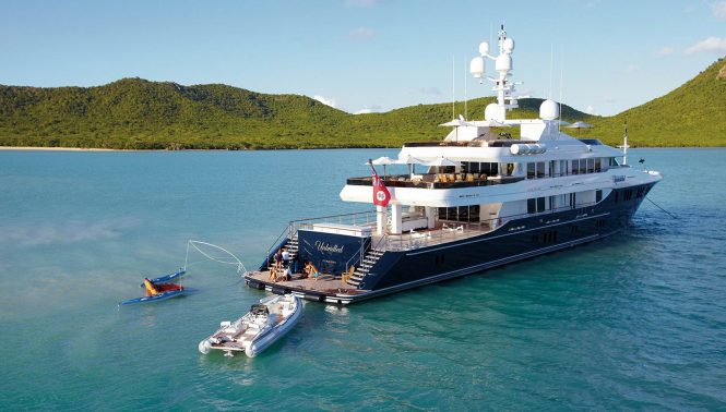 Superyacht UNBRIDLED