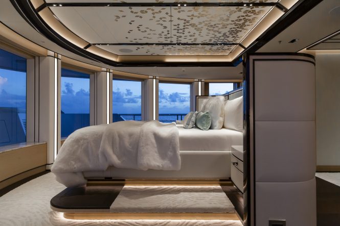 Owner's deck suite - image from Josh Breed Media