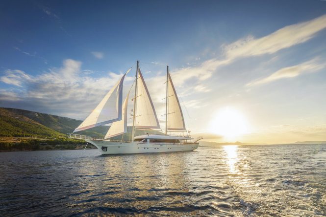 Sailing Yacht SON DE MAR